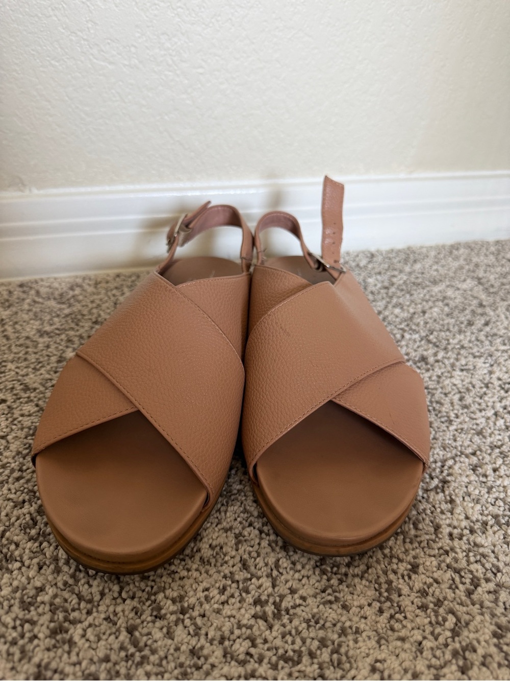 Womens Crisscross Slingback Sandals in Tan size 8.5